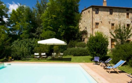 <b>LA TUA VACANZA A NIDODELFALCONE</b>